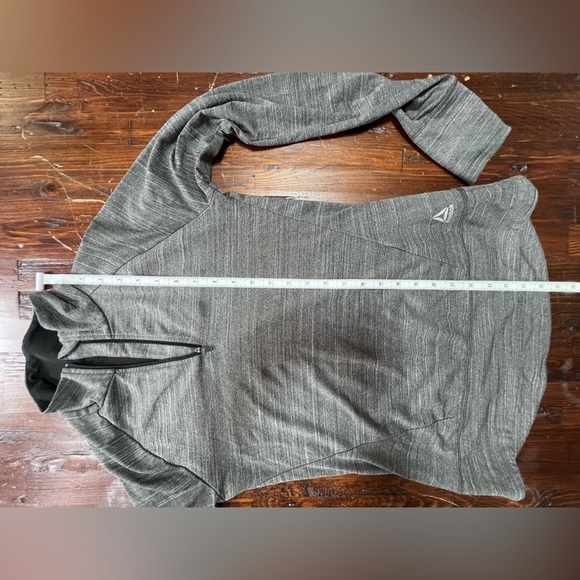 Reebok Women's 1/2 Zip Pullover Running Track Jacket Gray Size S Vented Fitted - Picture 11 of 12